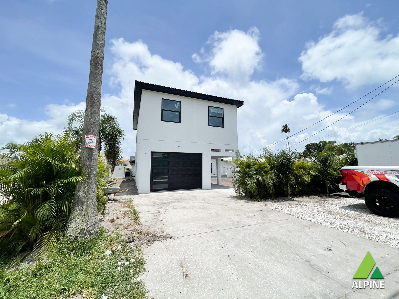Alpine multifamily construction contractor in St. Petersburg Florida building residential complex