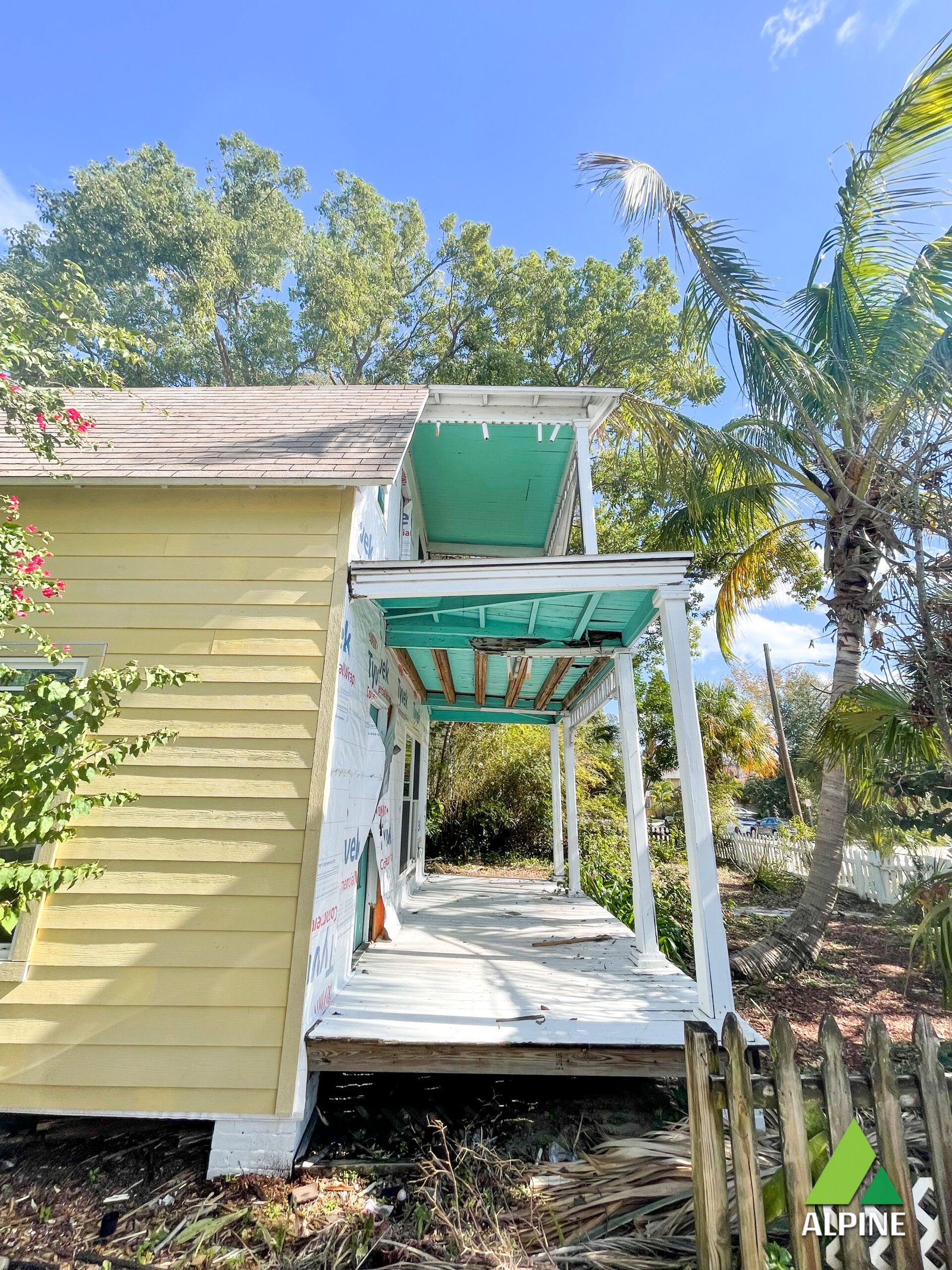 Wind and water damage repair in Seminole, FL by Alpine experts