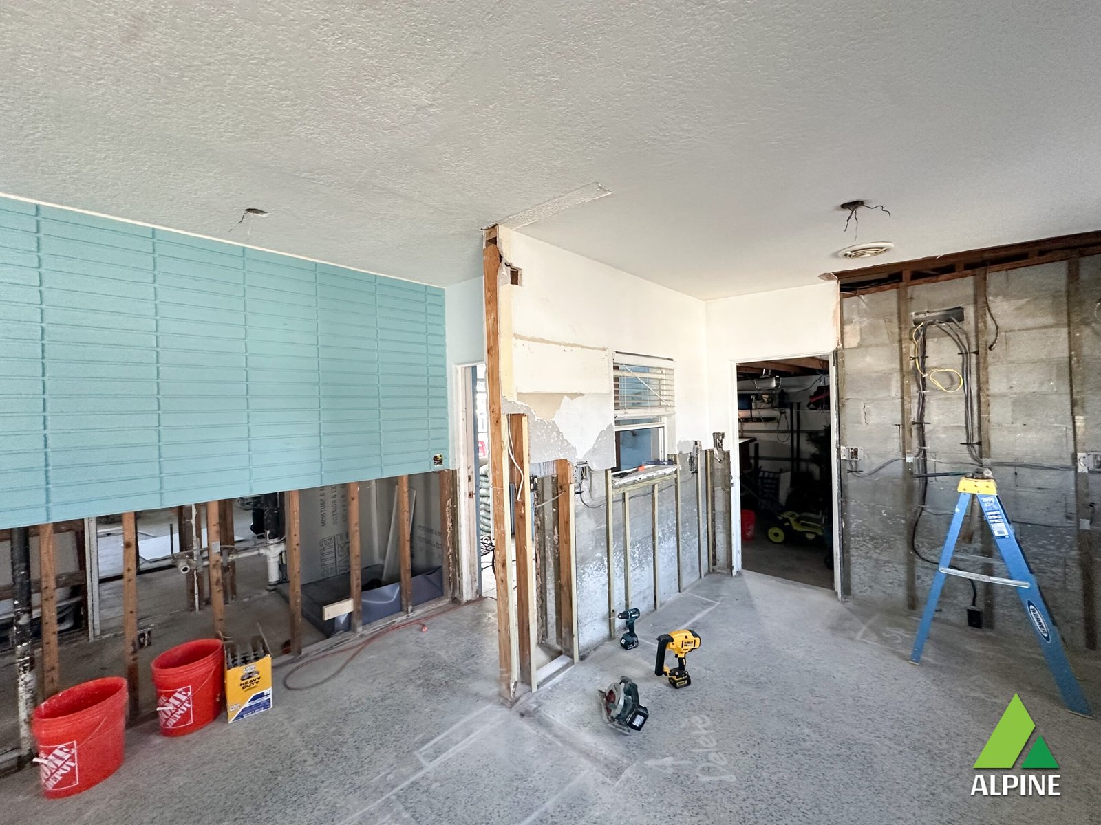 Alpine team restoring water-damaged drywall in St. Pete Beach property